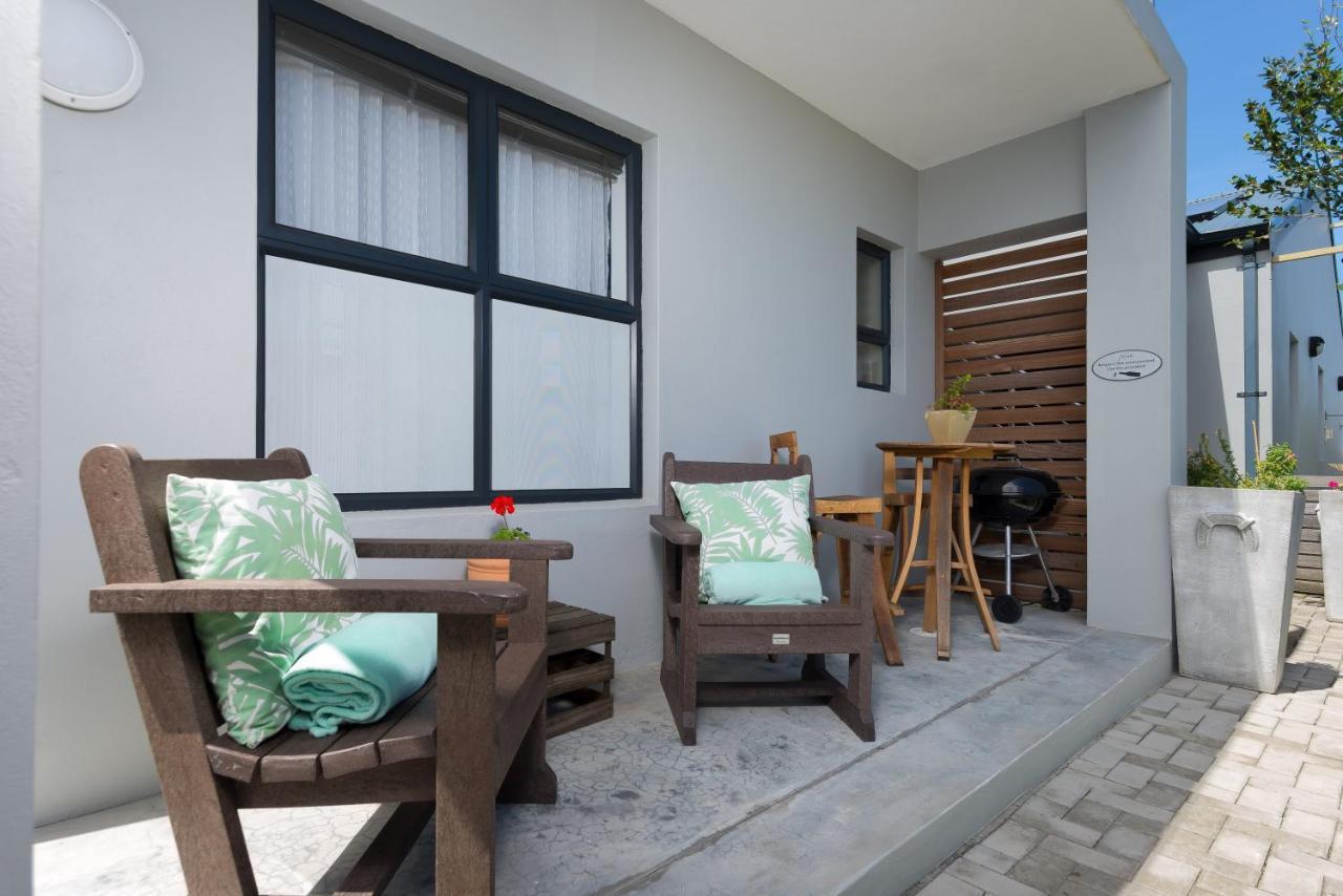 Stay At Friends Economic Rooms Malkopvlei Eksteriør billede