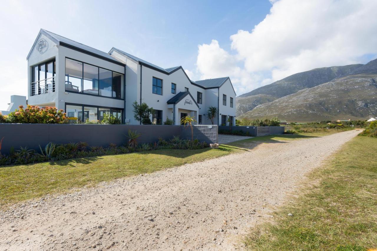 Stay At Friends Economic Rooms Malkopvlei Eksteriør billede