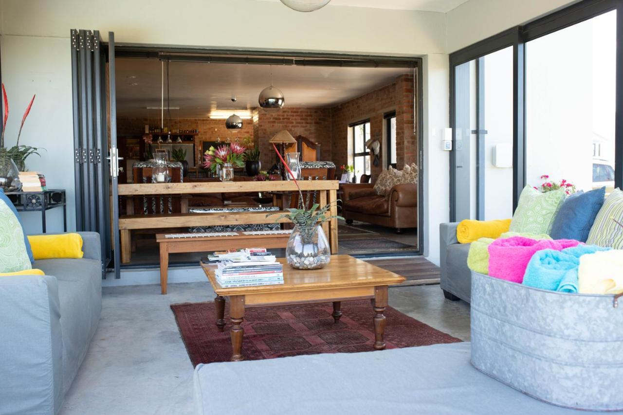Stay At Friends Economic Rooms Malkopvlei Eksteriør billede